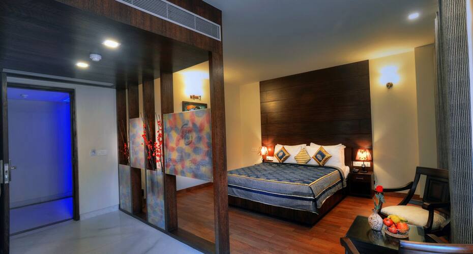 TG Rooms Taj East Gate Road, Agra 5